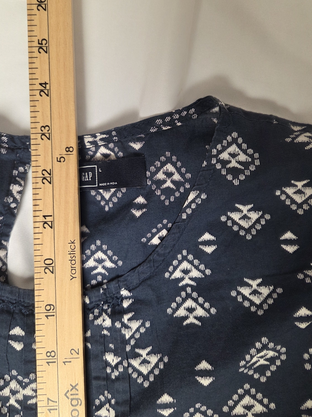 Gap Women’s Navy Printed Short-Sleeve Top Large - Picture 8 of 8